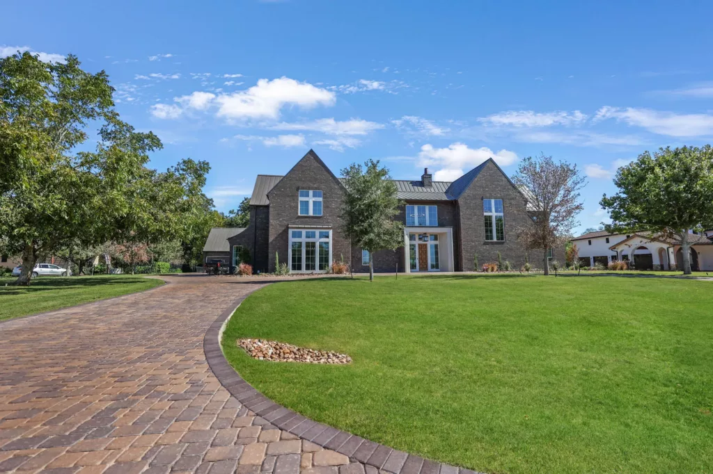 Luxury-Home-Richmond-TX-J-Talasek-Homes-42A2389 copy